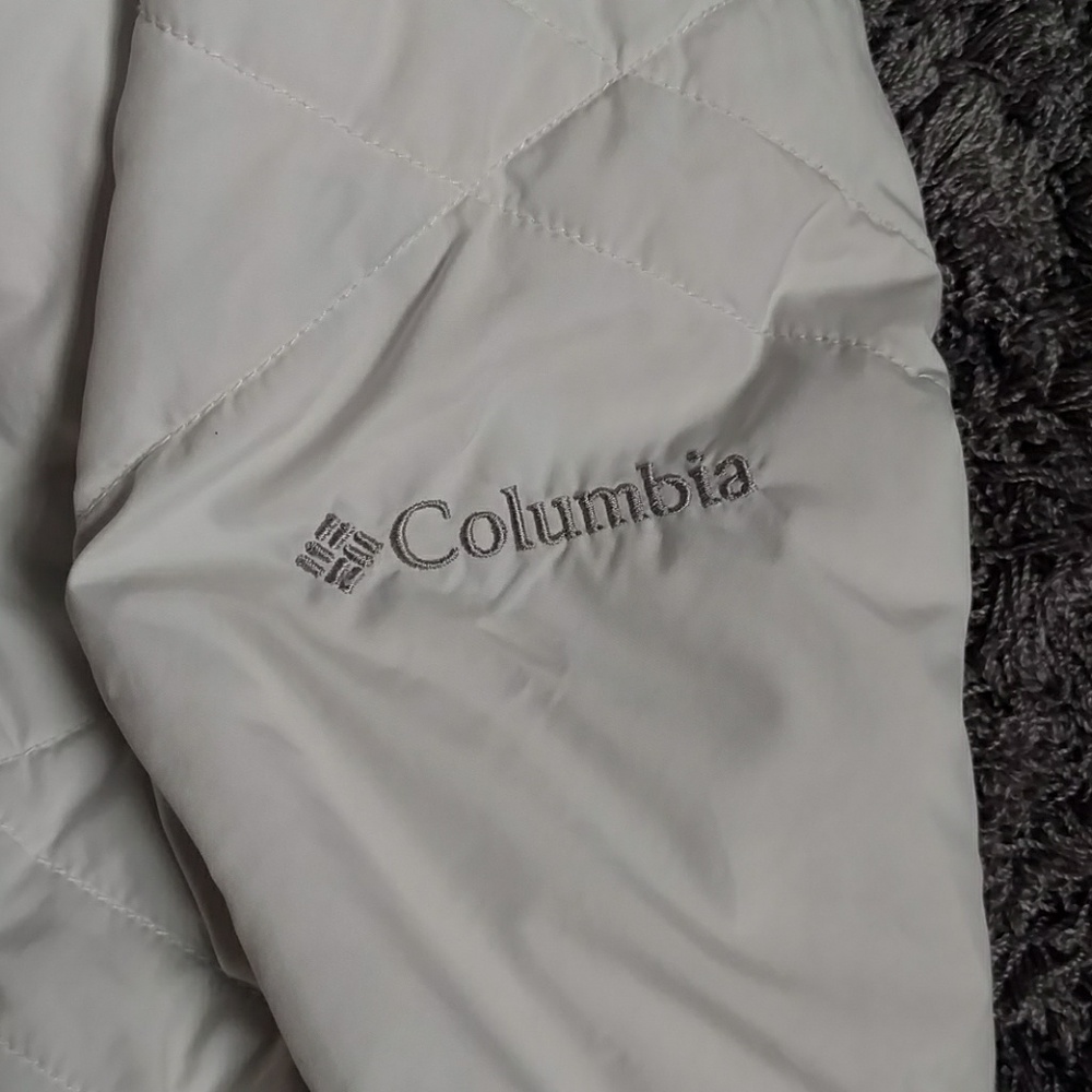 Colombia Jacket - Picture 3 of 3